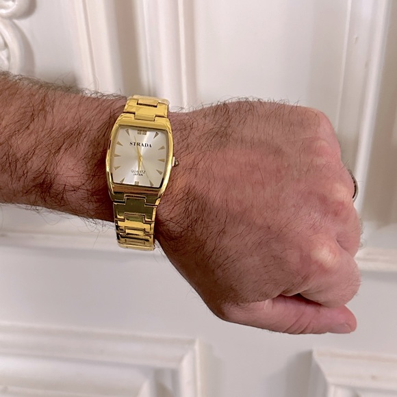 BRAND NEW: MEN’S LUXE GOLD “STRADA” LINKED FASHION WATCH - Picture 9 of 16